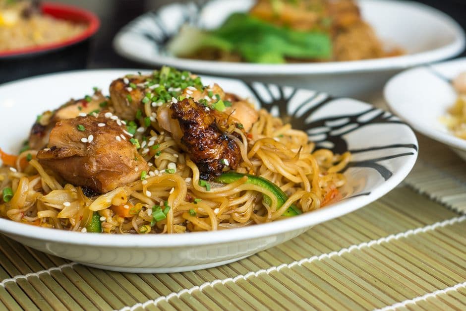 Schezwan Chicken Noodles